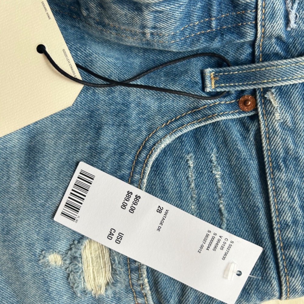 NEW W TAGS Levi's 501 shorts - Picture 2 of 6